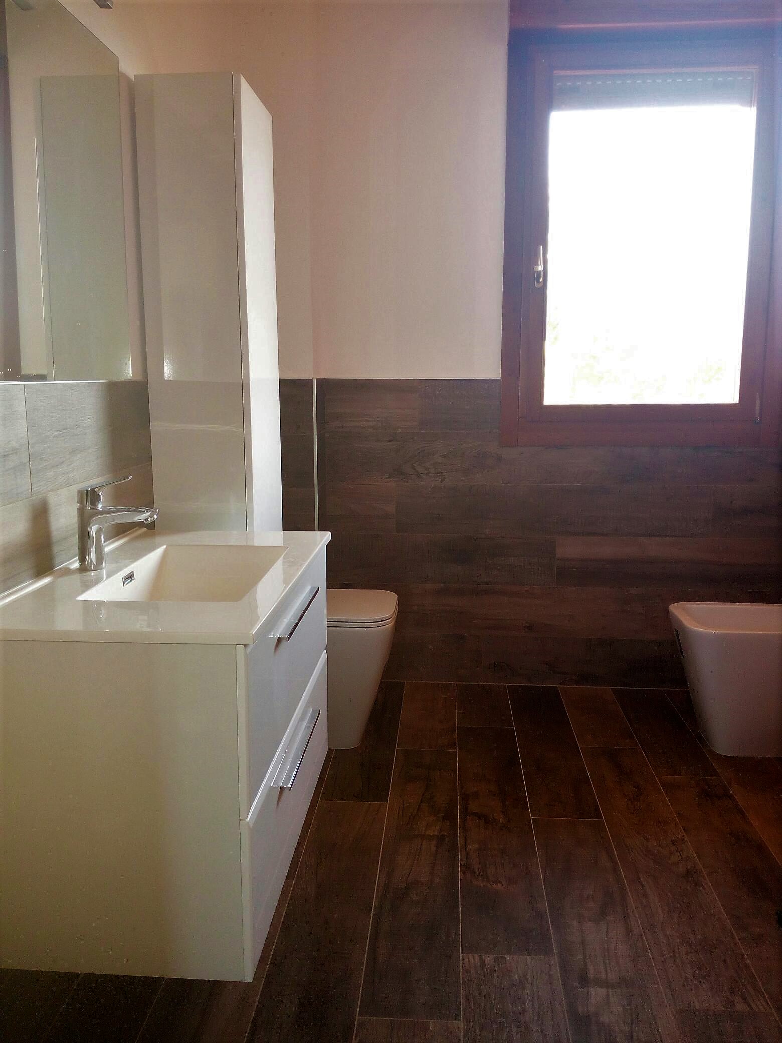 bagno gres effetto legno